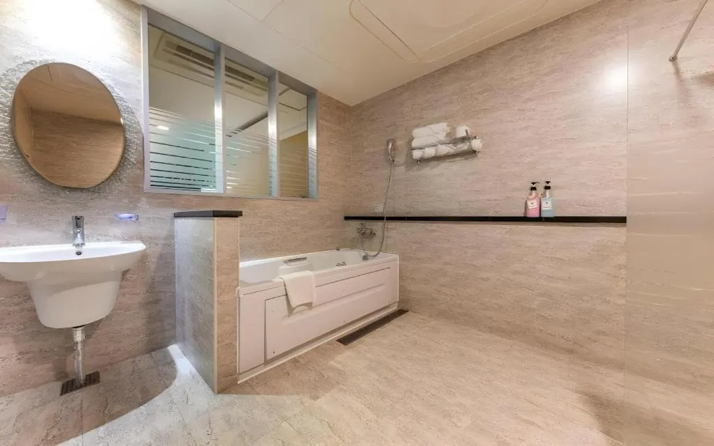 Metro Tourist Hotel Cheonan