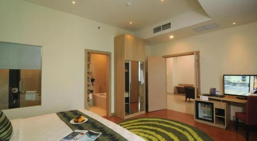 Bed in Golden Tulip Galaxy Hotel Banjarmasin