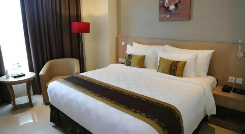 Bed in Golden Tulip Galaxy Hotel Banjarmasin