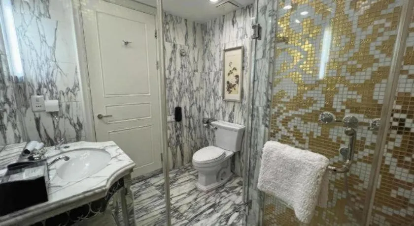 Yuncheng Jianguo Hotel