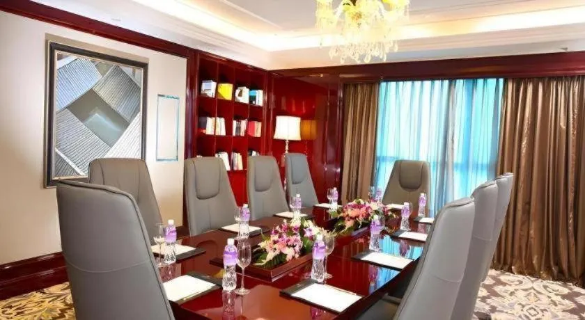 Yuncheng Jianguo Hotel