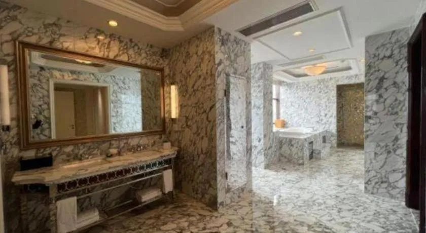 Yuncheng Jianguo Hotel