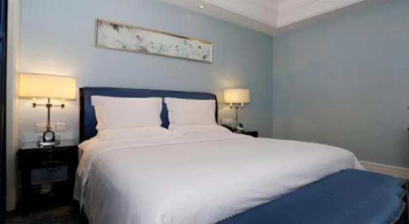 Bed in Yuncheng Jianguo Hotel