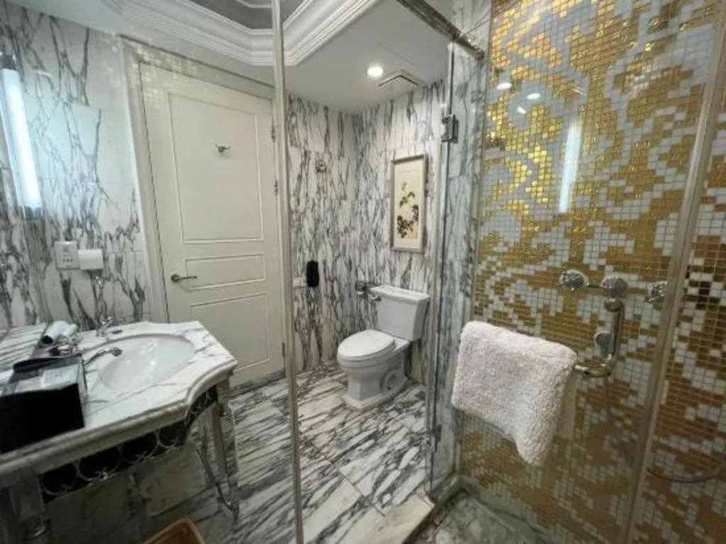 Yuncheng Jianguo Hotel