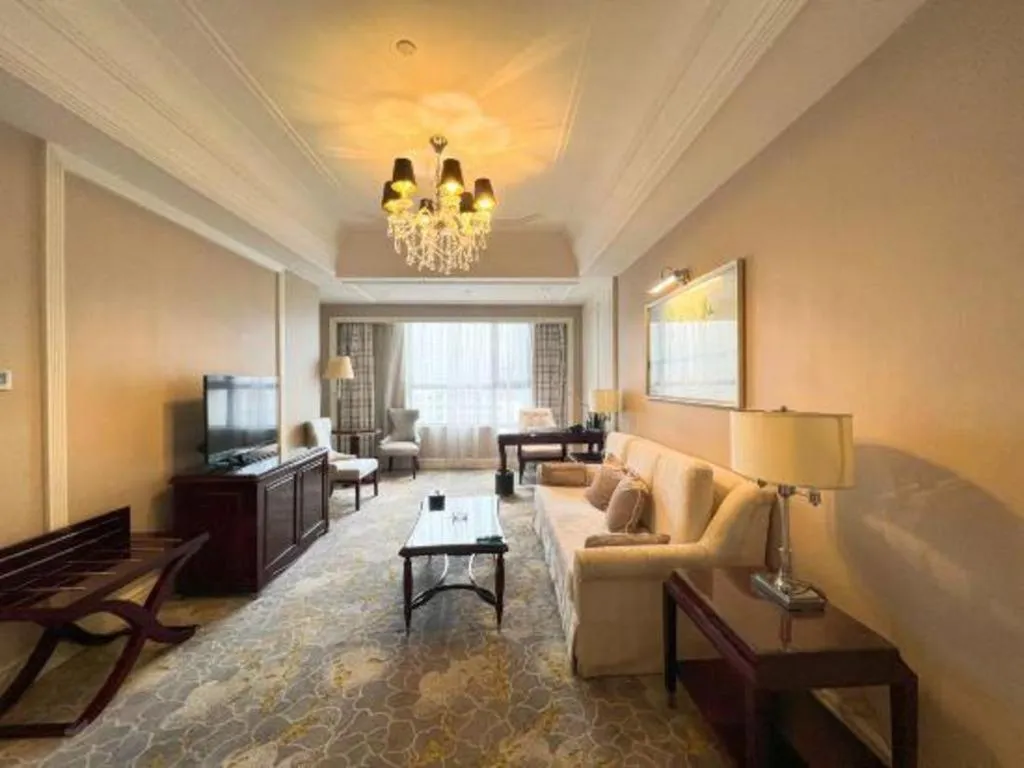 Yuncheng Jianguo Hotel