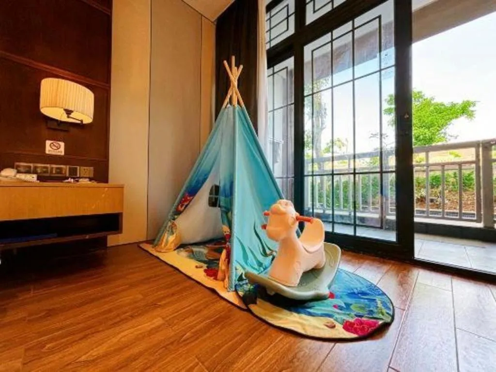 Bed in Eadry Royal Garden Hotel Haikou