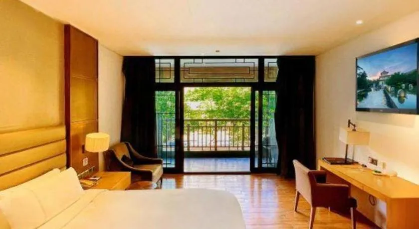 Bed in Eadry Royal Garden Hotel Haikou