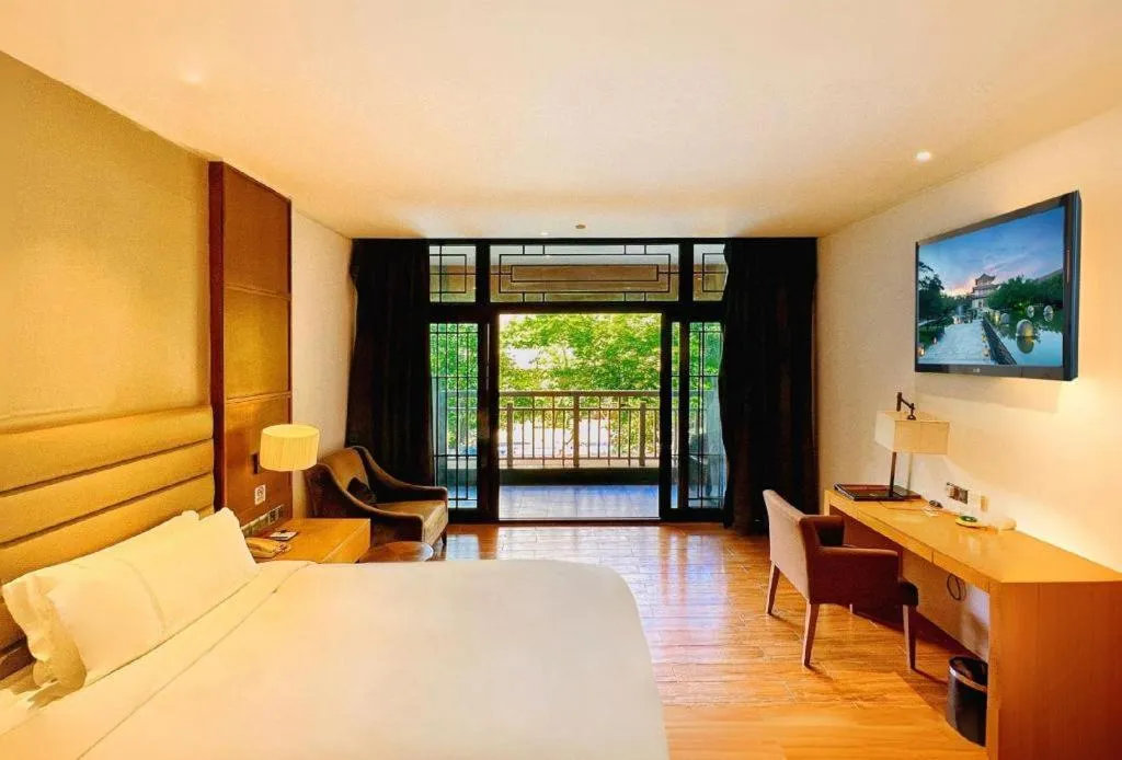 Bed in Eadry Royal Garden Hotel Haikou