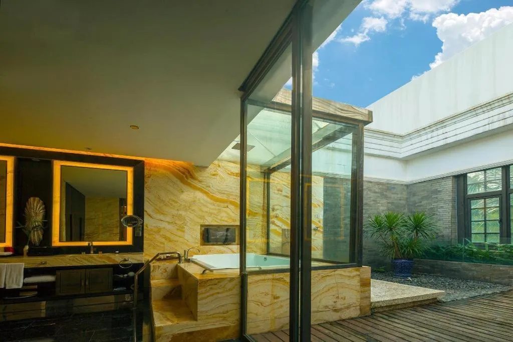 Eadry Royal Garden Hotel Haikou