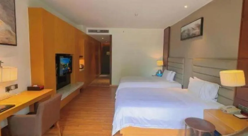 Bed in Eadry Royal Garden Hotel Haikou