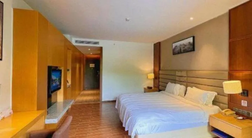 Bed in Eadry Royal Garden Hotel Haikou