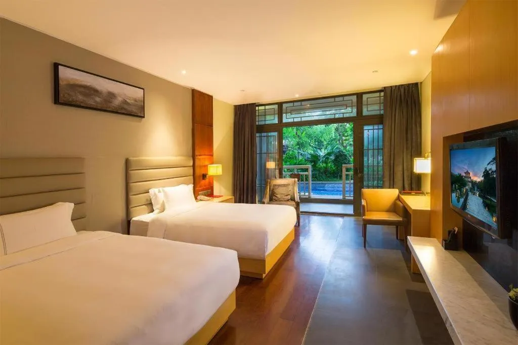 Bed in Eadry Royal Garden Hotel Haikou