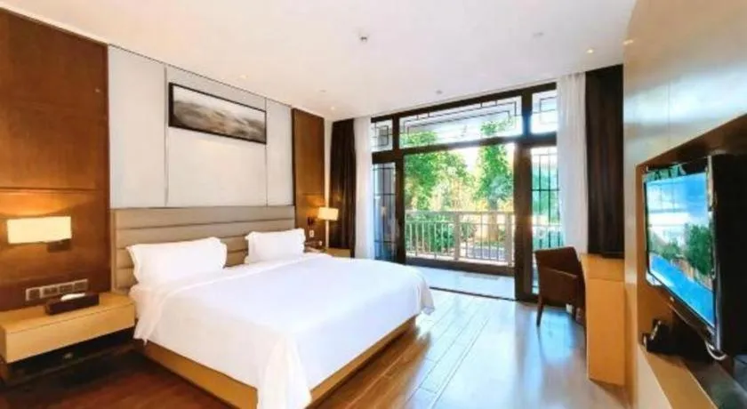 Bed in Eadry Royal Garden Hotel Haikou