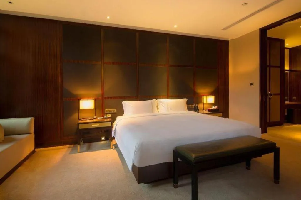 Bed in Eadry Royal Garden Hotel Haikou