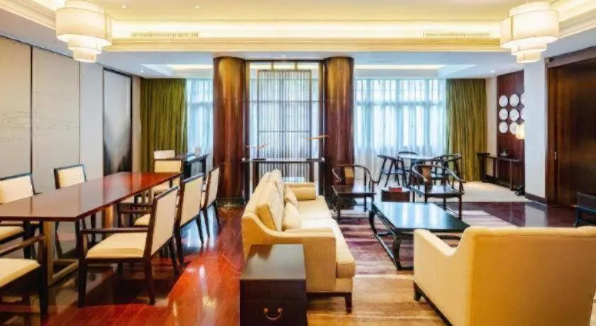 Eadry Royal Garden Hotel Haikou