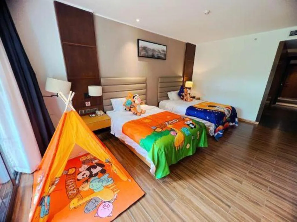 Bed in Eadry Royal Garden Hotel Haikou