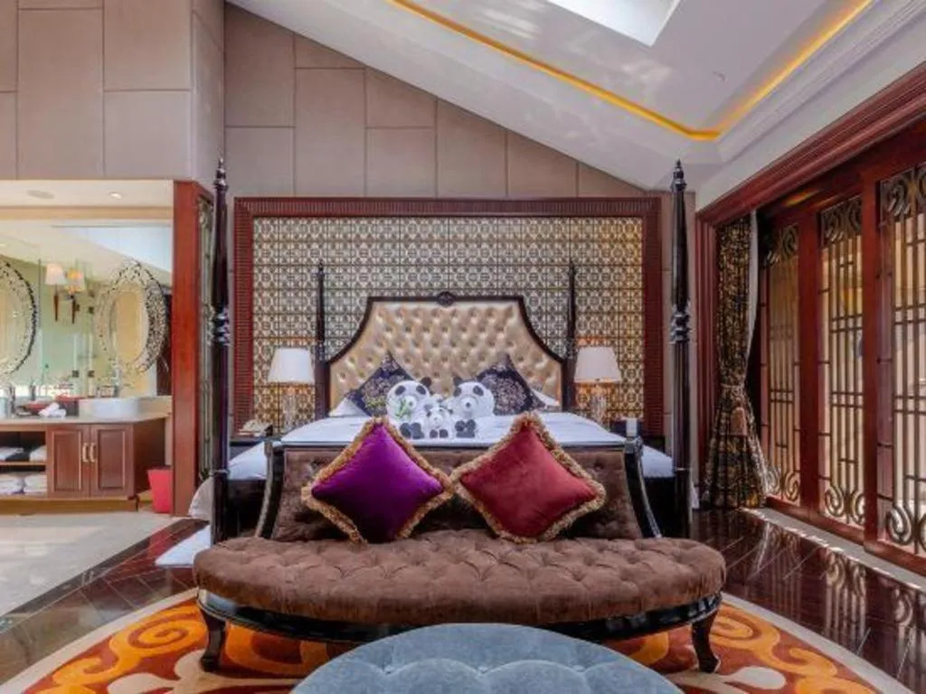 Bed in Eden Club House