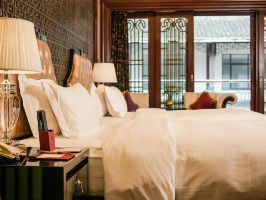 Bed in Eden Club House