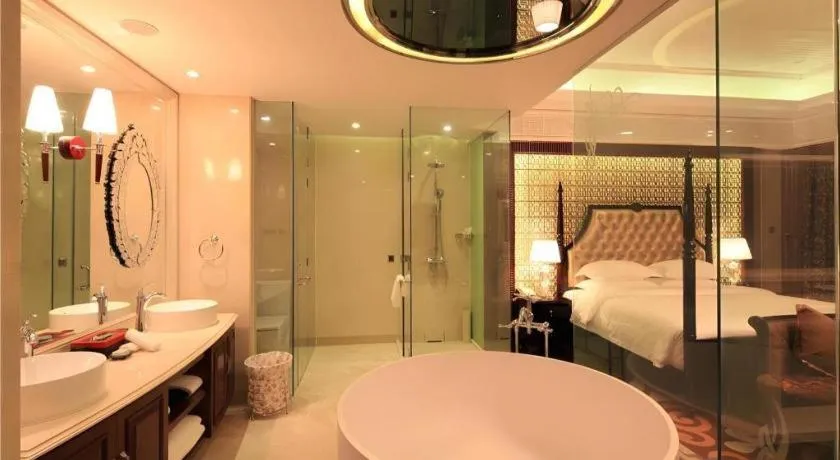 Bed in Eden Club House