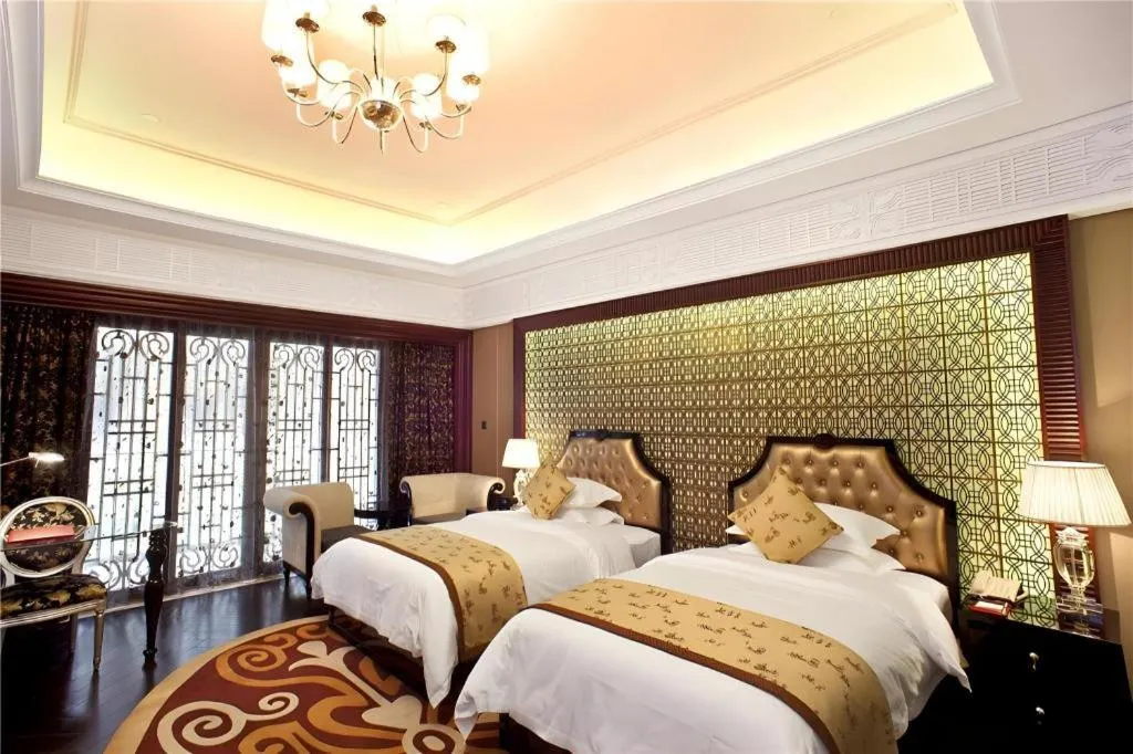 Bed in Eden Club House