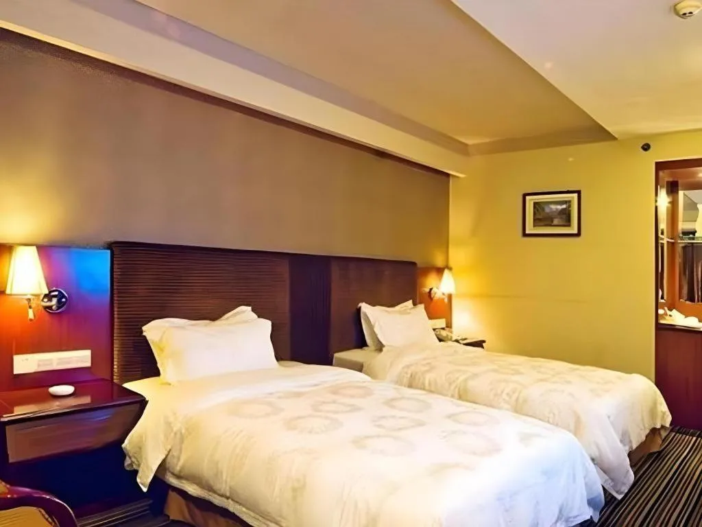 Bed in Friendship Hotel