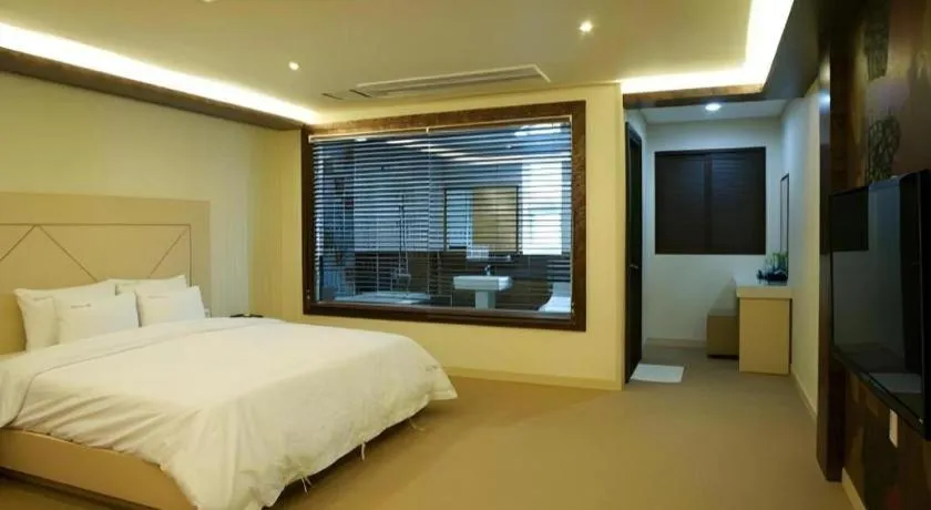 Bed in Hotel W Shinjeju