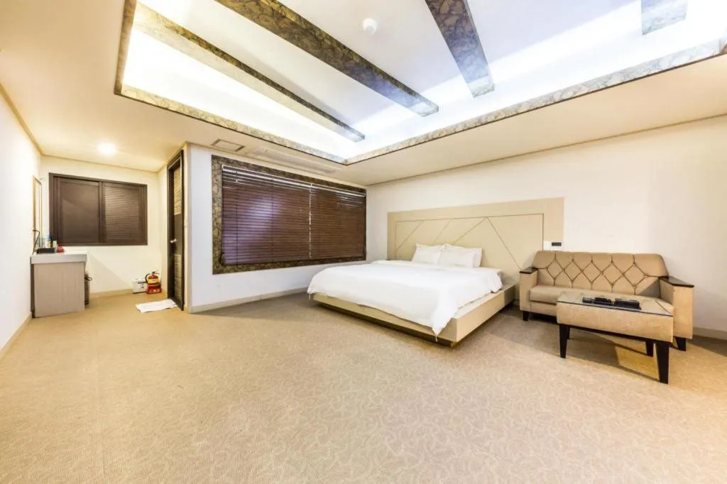 Bed in Hotel W Shinjeju