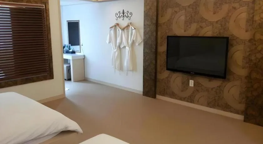 Bed in Hotel W Shinjeju