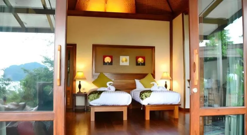 Bed in Khaothong Terrace Resort