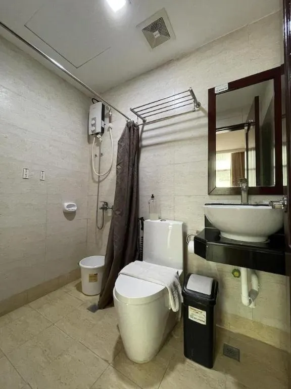 Capitol Central Hotel and Suites