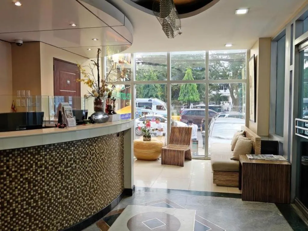 Capitol Central Hotel and Suites