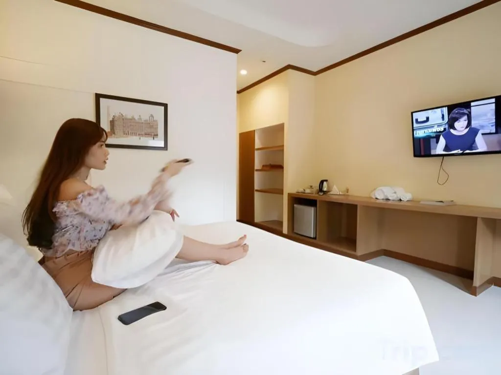 Bed in Thada Chateau Hotel