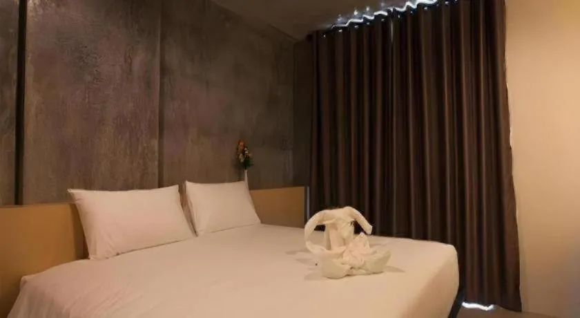 Bed in B2 South Pattaya Premier Hotel