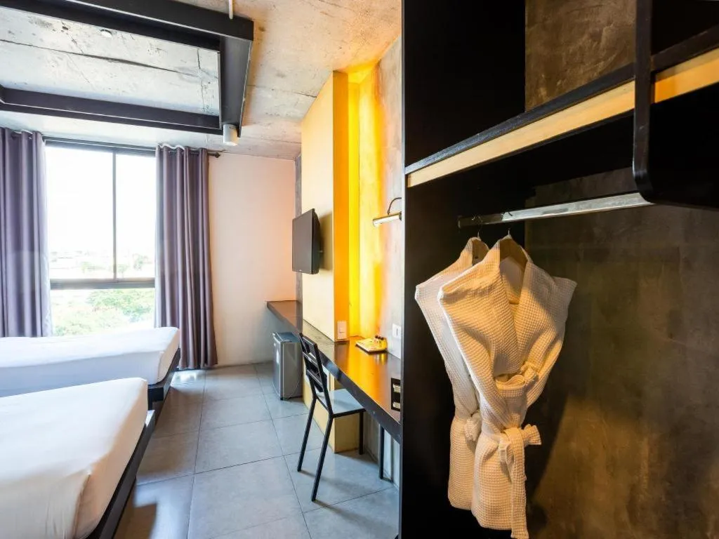 Bed in B2 South Pattaya Premier Hotel