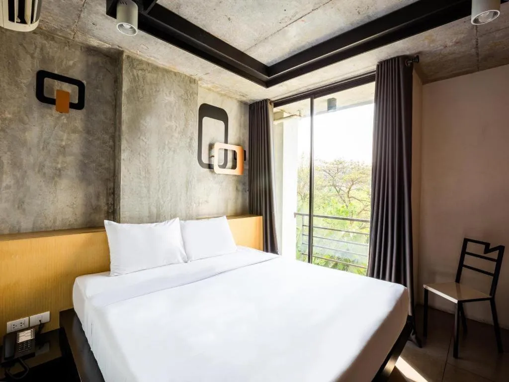 Bed in B2 South Pattaya Premier Hotel