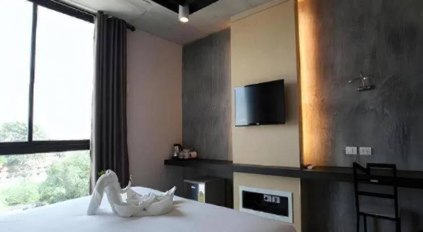 Bed in B2 South Pattaya Premier Hotel