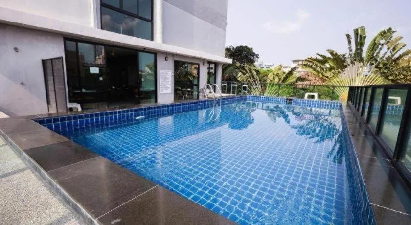 B2 South Pattaya Premier Hotel