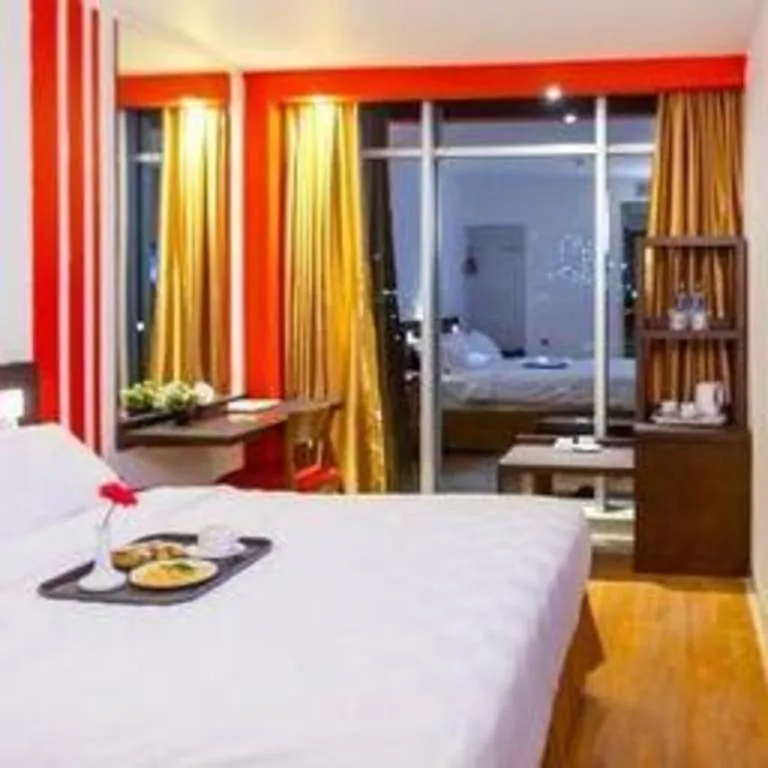 Bed in Redstar Hotel Jakarta