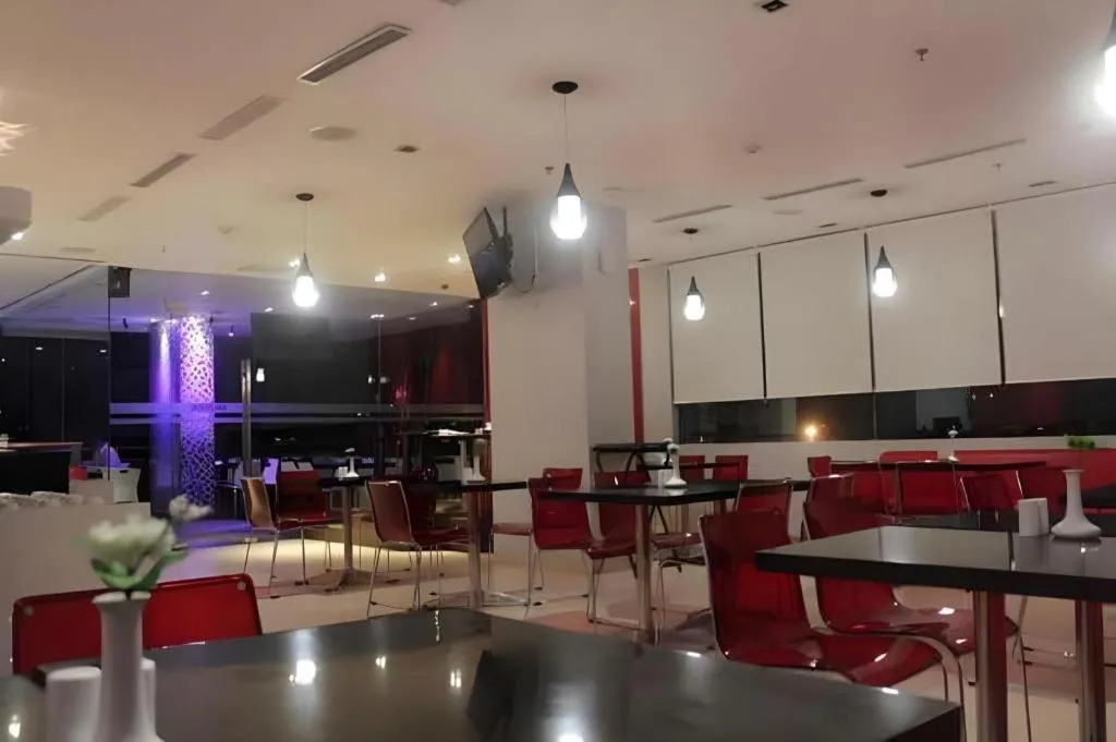 Redstar Hotel Jakarta