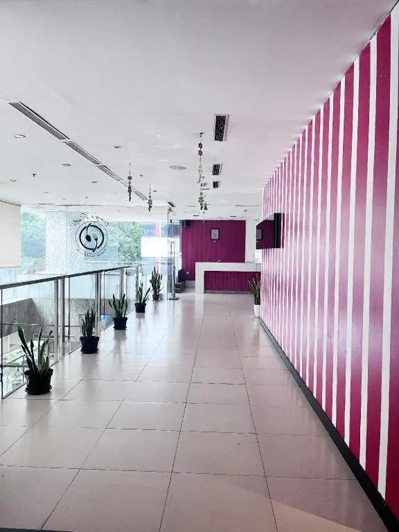 Redstar Hotel Jakarta