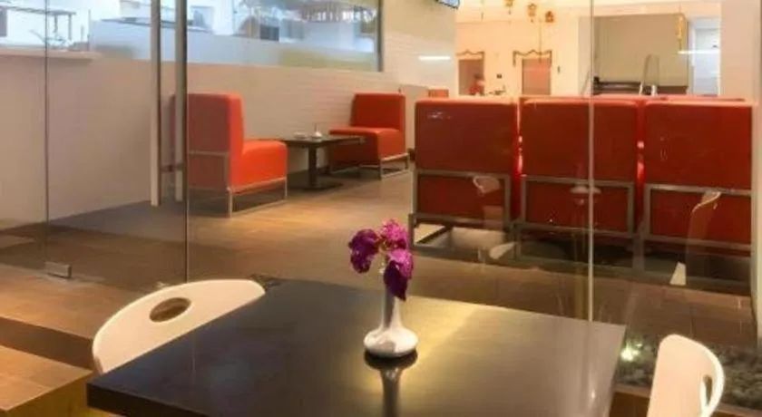 Redstar Hotel Jakarta