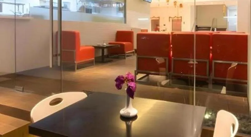 Redstar Hotel Jakarta