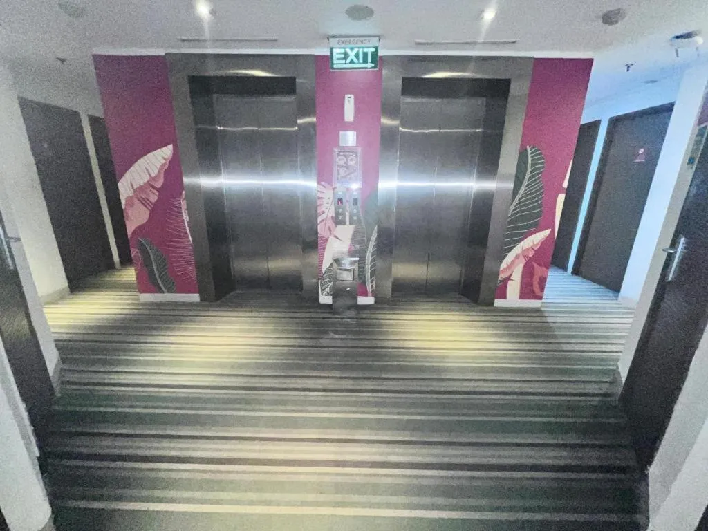 Redstar Hotel Jakarta