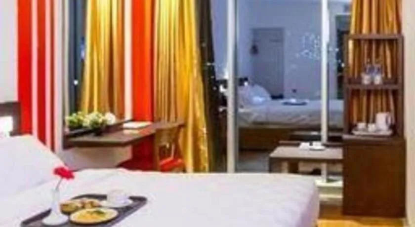 Bed in Redstar Hotel Jakarta