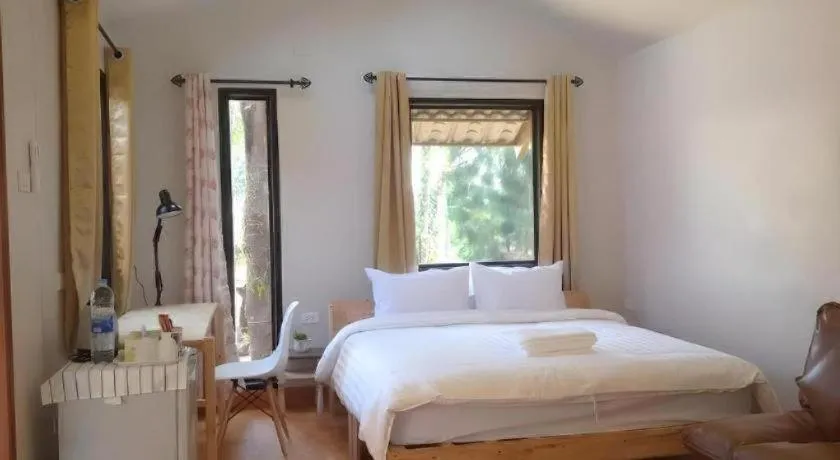 Bed in Villa Tuscany Country Resort