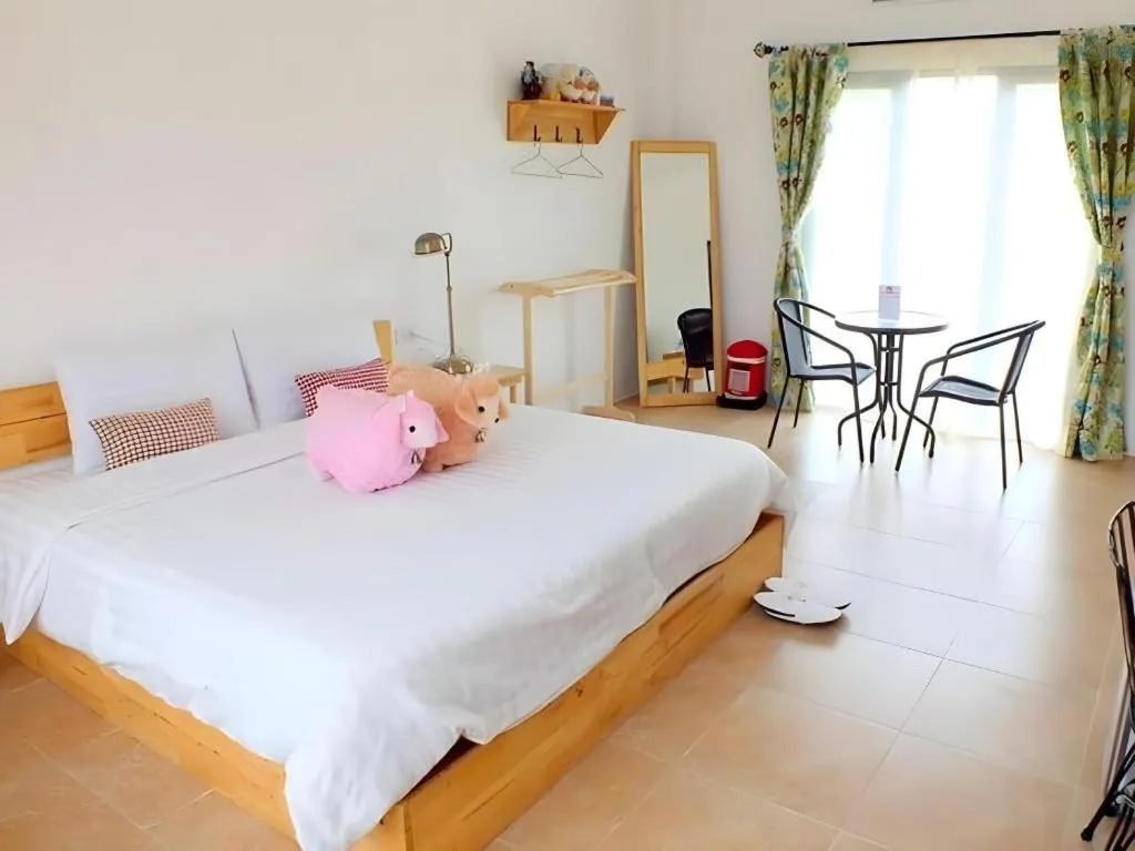 Bed in Villa Tuscany Country Resort