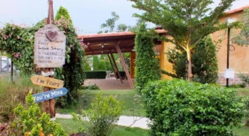 Villa Tuscany Country Resort