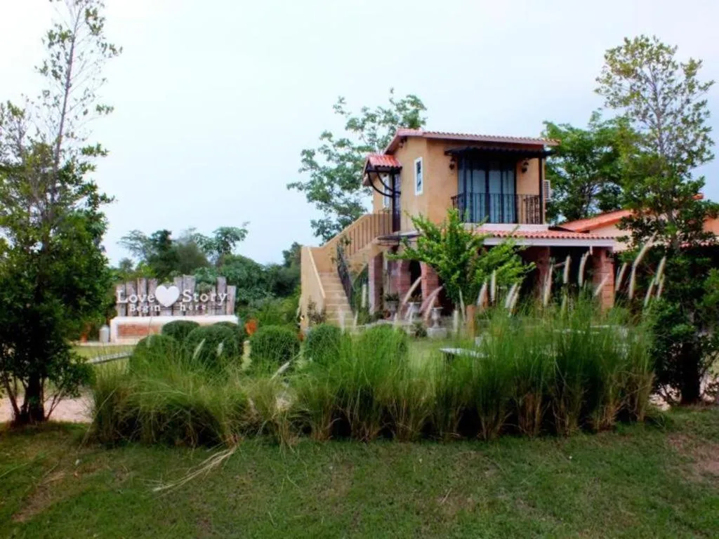 Villa Tuscany Country Resort