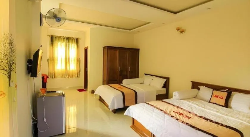 Bed in Lam Ha Resort