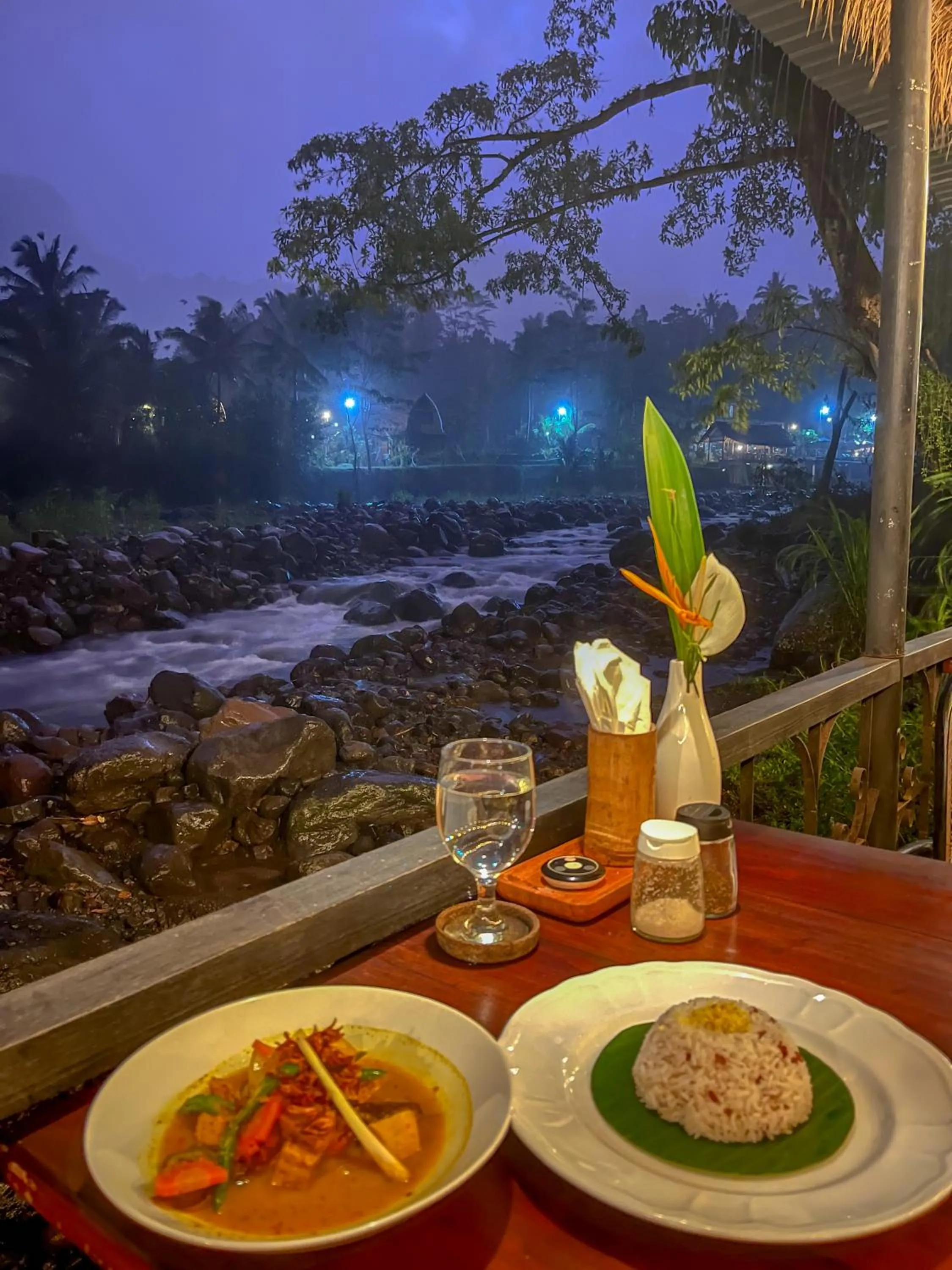 Restaurant/places to eat in Darmada Eco Resort